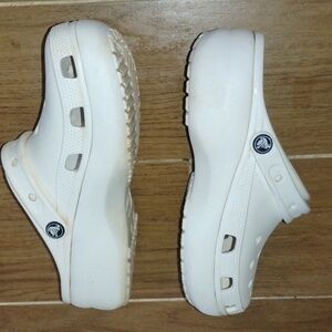 Crocs White Platform Clogs W9
